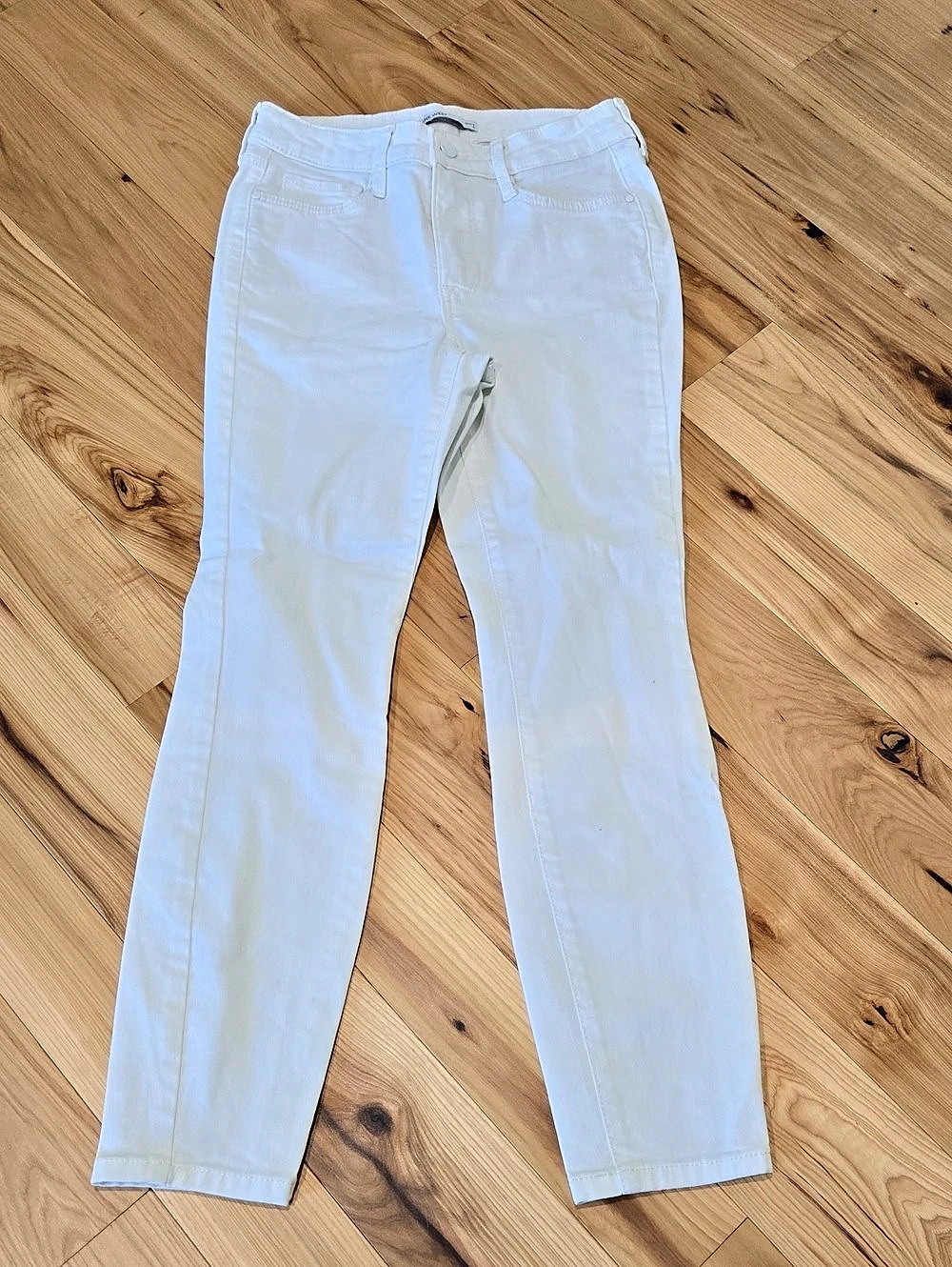 Nine West Skinny White Jeans Size 4 Like New